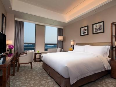 Hotel Ramada Jinan Esterno foto